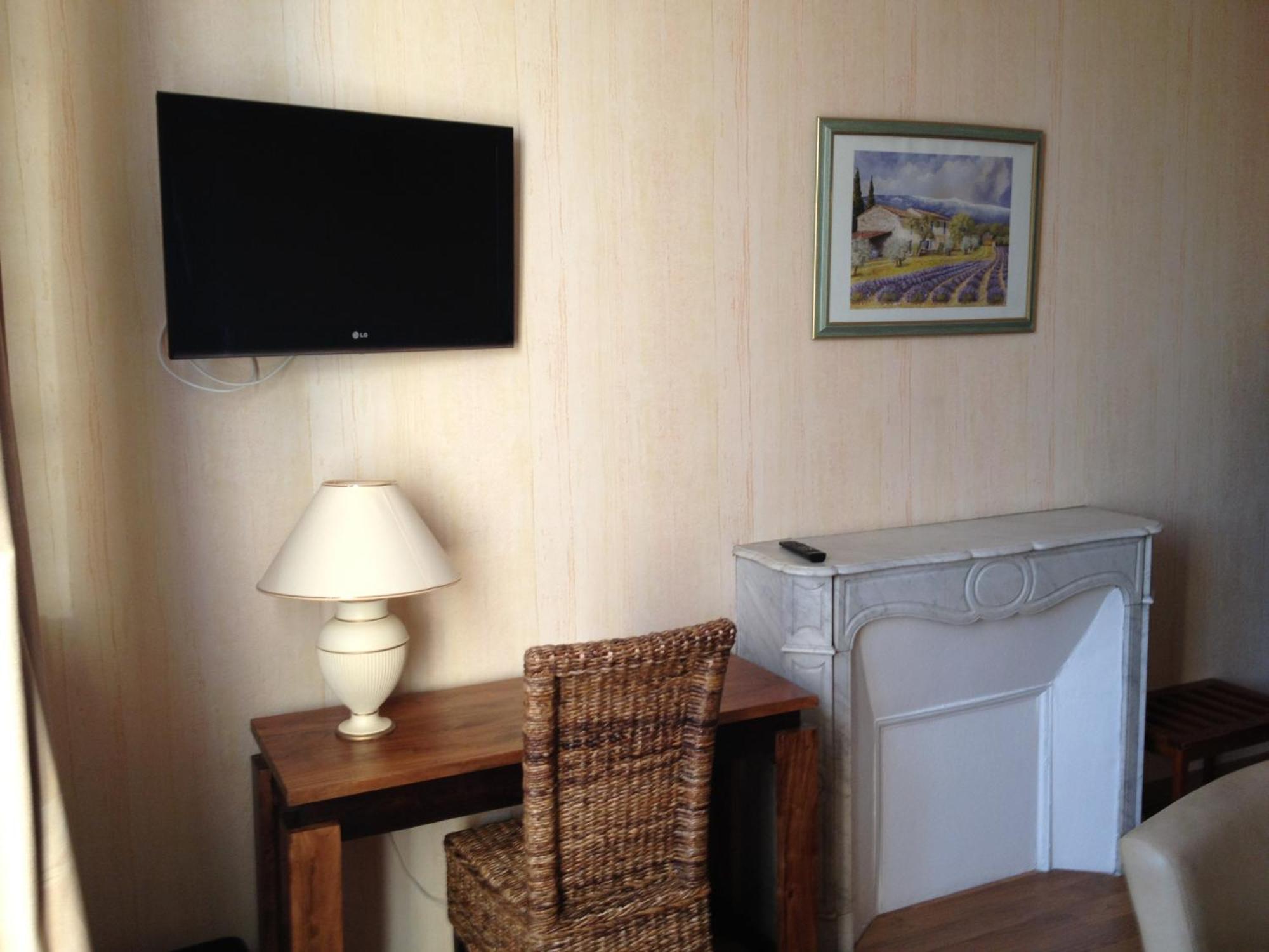 Hotel Couleurs Sud Centre-Ville Gare Charleville-Mézières Zewnętrze zdjęcie